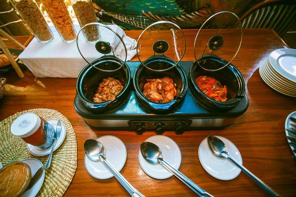 Colosseum Boutique Hotel & Spa Дар-ес-Салам Ресторан фото